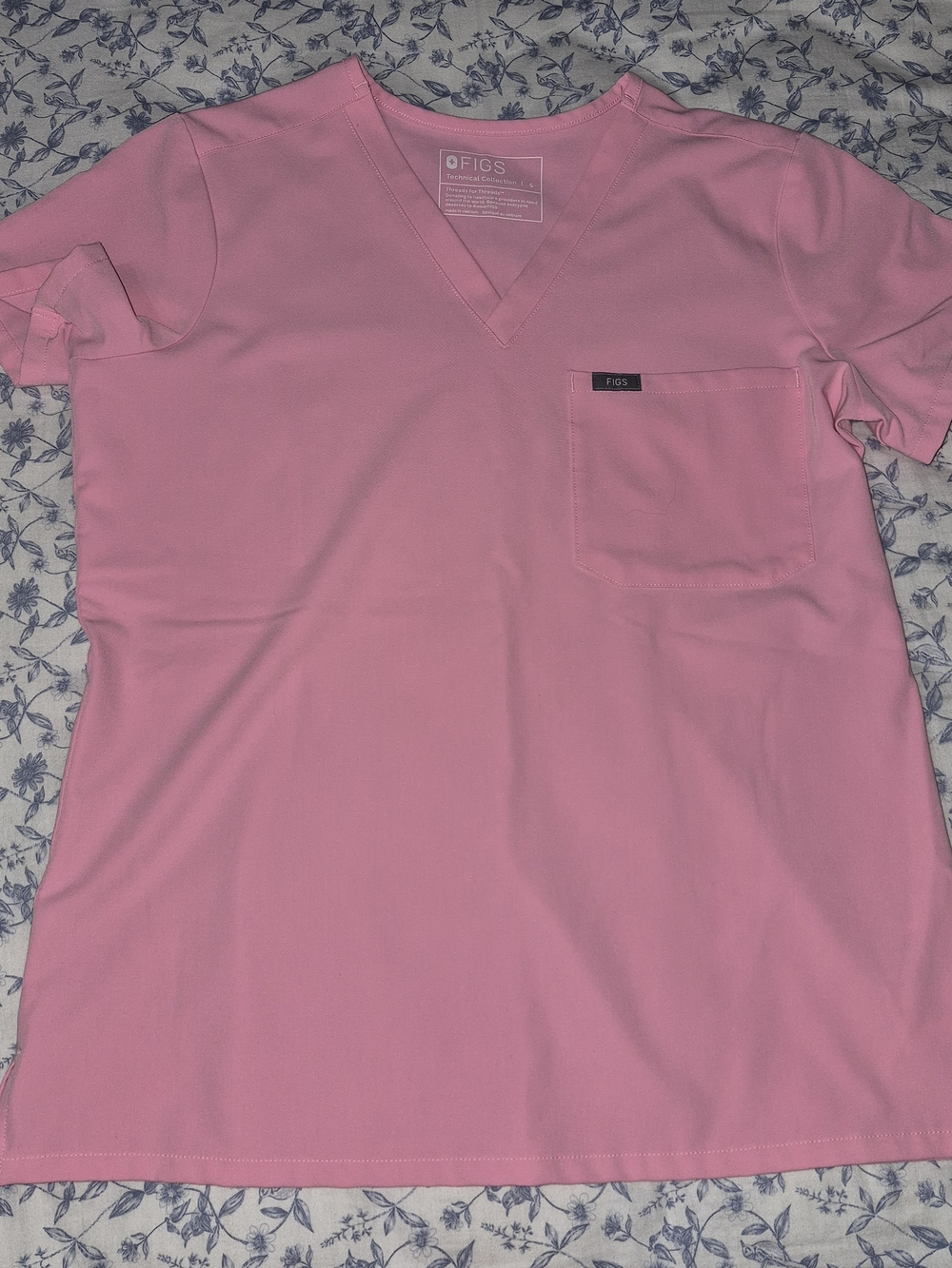 Figs Women Catarina Top V-Neck Obe Pocket - Sunrise Pink